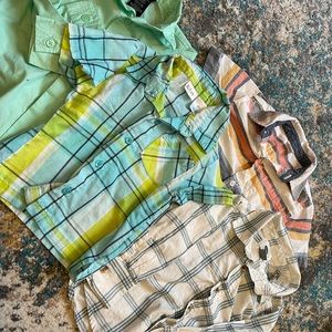 4 bottom down tops in a size 2T ( boy ) casual